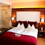 فندق Flemings Frankfurt Main-riverside 4*