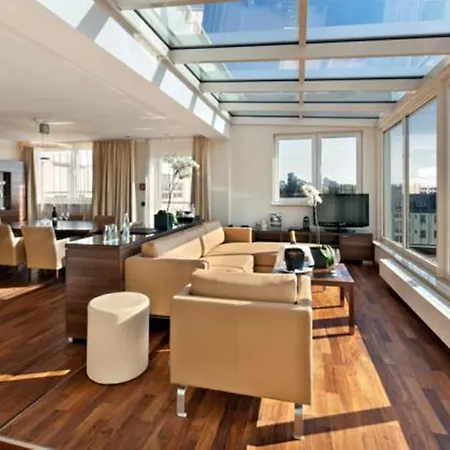 Flemings Frankfurt Main-riverside