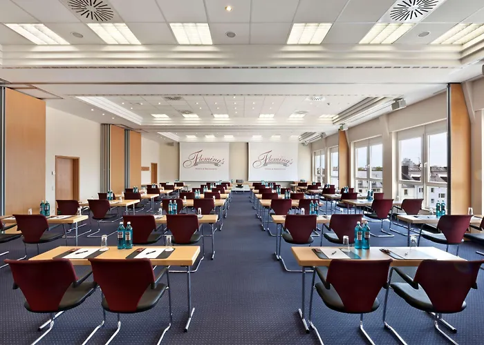 Отель Flemings Frankfurt Main-riverside