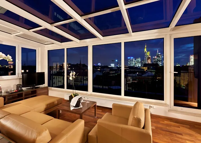 Отель Flemings Frankfurt Main-riverside