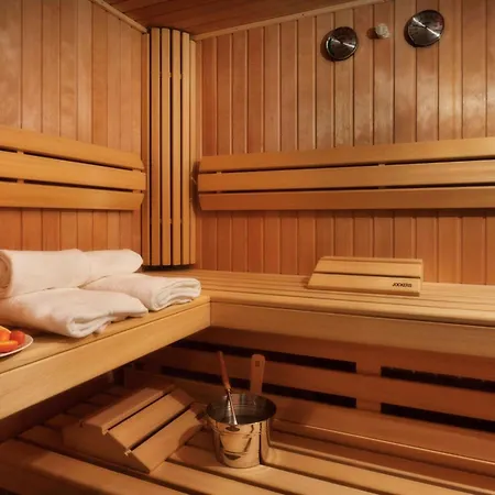 Flemings Frankfurt Main-riverside Frankfurt am Main