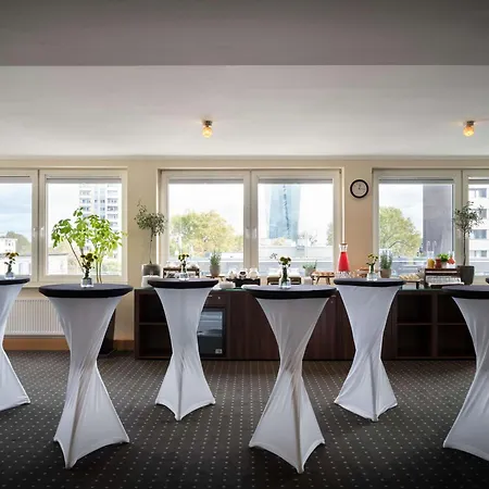 Flemings Frankfurt Main-riverside 4*