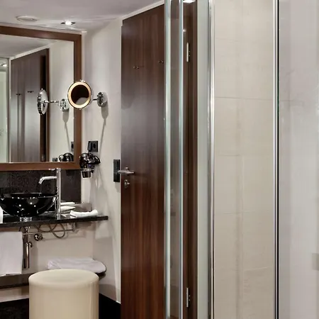 Flemings Frankfurt Main-riverside 4*