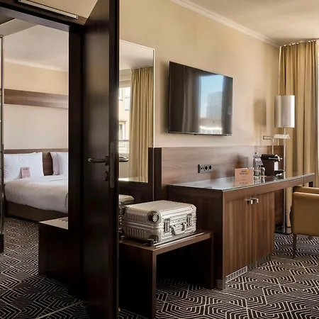 Flemings Frankfurt Main-riverside 4*