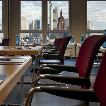One Frankfurt-riverside