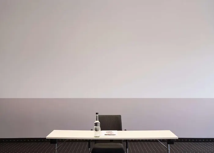 ホテル Flemings Frankfurt Main-riverside 4*