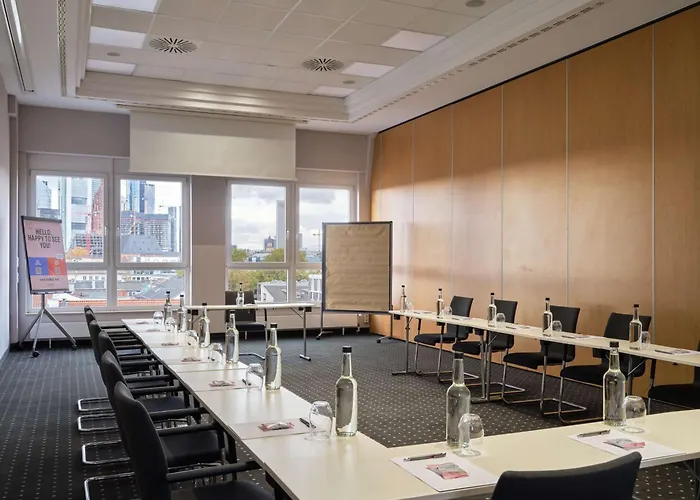 Flemings Frankfurt Main-riverside ホテル 4*