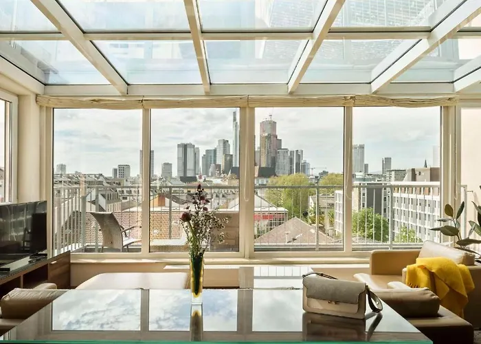 Flemings Frankfurt Main-riverside ホテル 4*